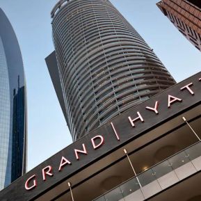 Grand Hyatt Abu Dhabi Hotel & Residences Emirates Pearl